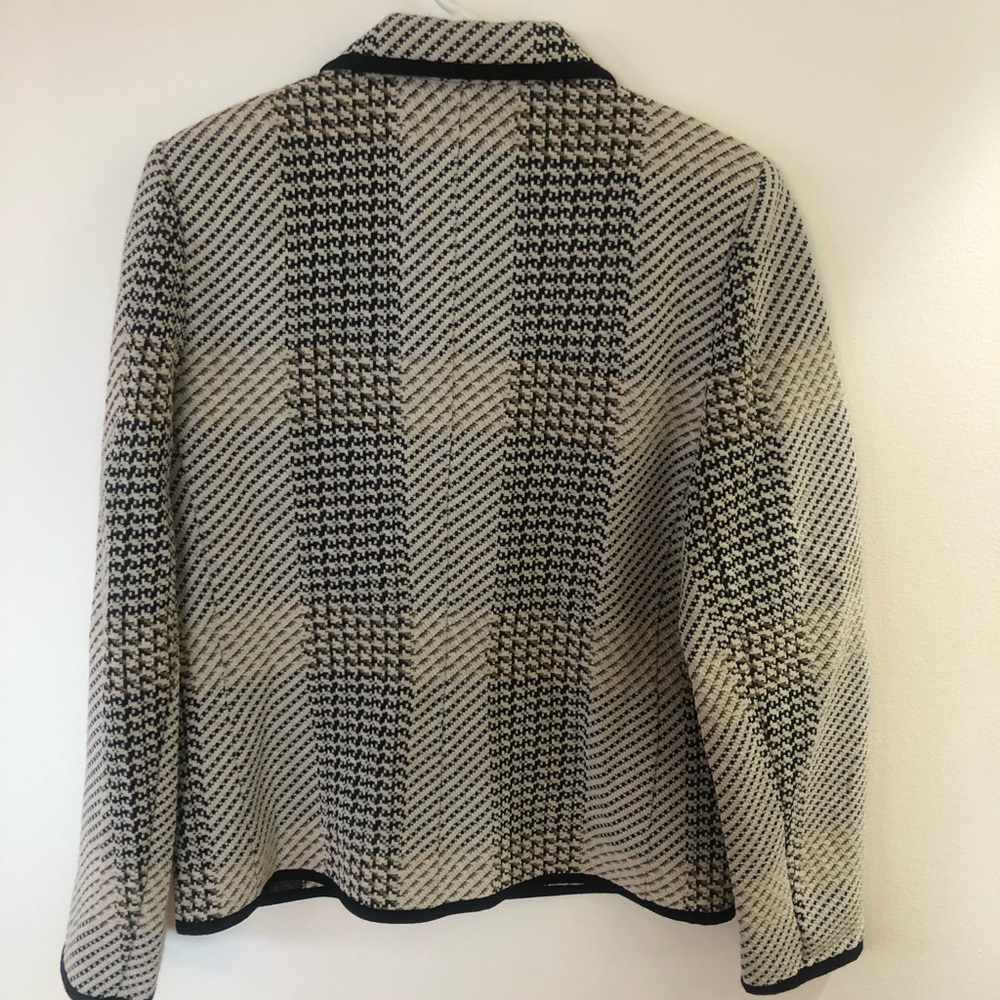 Liola Jacket 12 - image 2